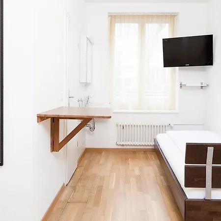 Swiss Star Oerlikon - Contactless Self Check-in Apartment *