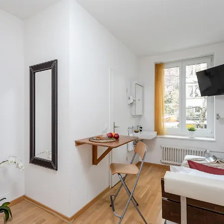Swiss Star Oerlikon - Contactless Self Check-in Apartment