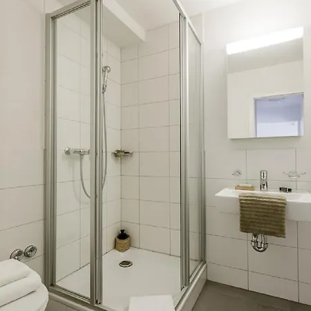 Swiss Star Oerlikon - Contactless Self Check-in 公寓