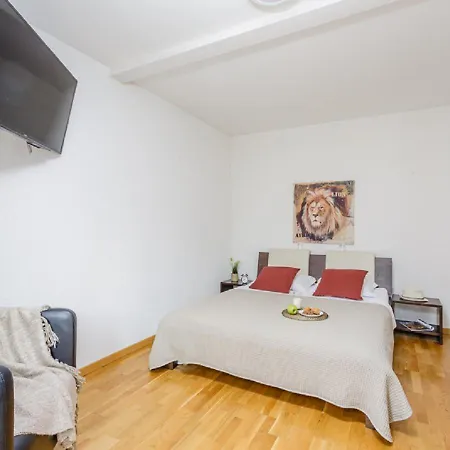 Swiss Star Oerlikon - Contactless Self Check-in チューリッヒ