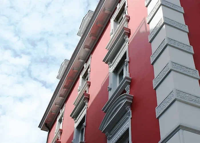 Swiss Star Oerlikon - Contactless Self Check-in *