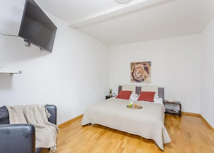 Swiss Star Oerlikon - Contactless Self Check-in زيورخ